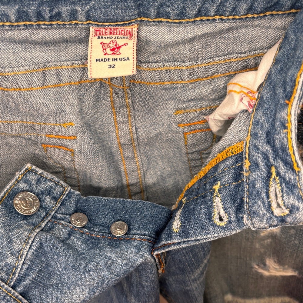 True Religion Jayde Denim Shorts - Picture 8 of 13